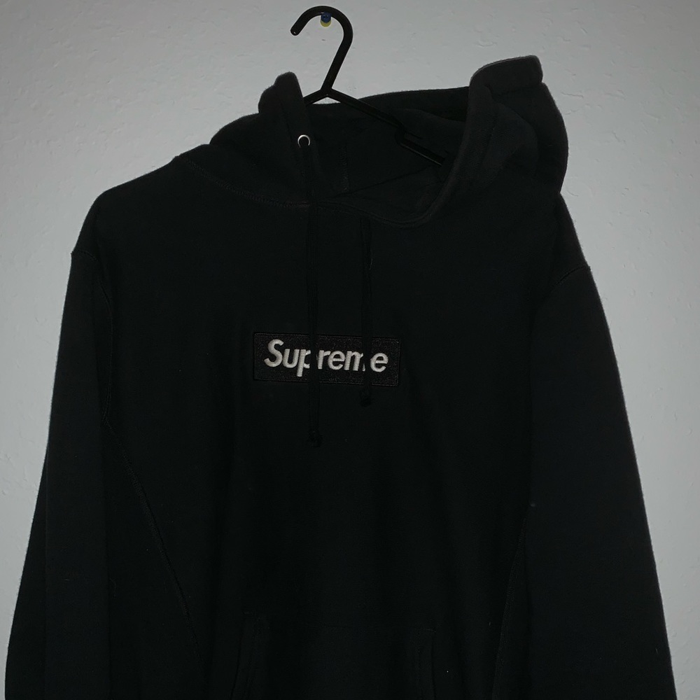 Supreme hoodie
